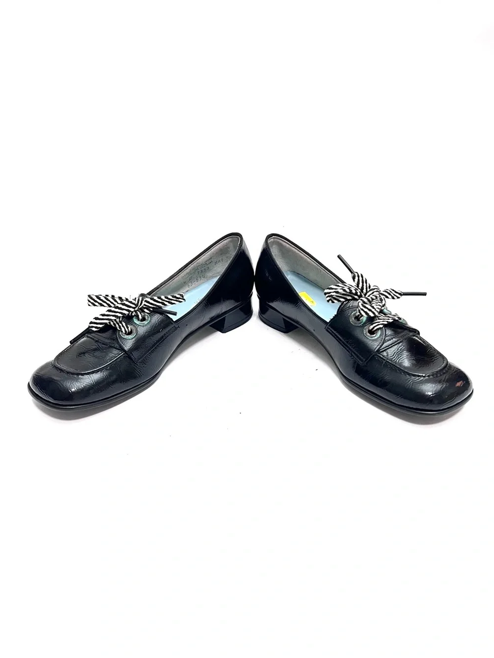 Vintage 1960s deadstock black vegan patent leather square toe lace up oxfords